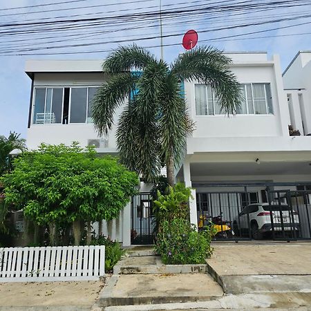 Andaman Homestay Villa At Rawai Ban Saiyuan Exteriér fotografie
